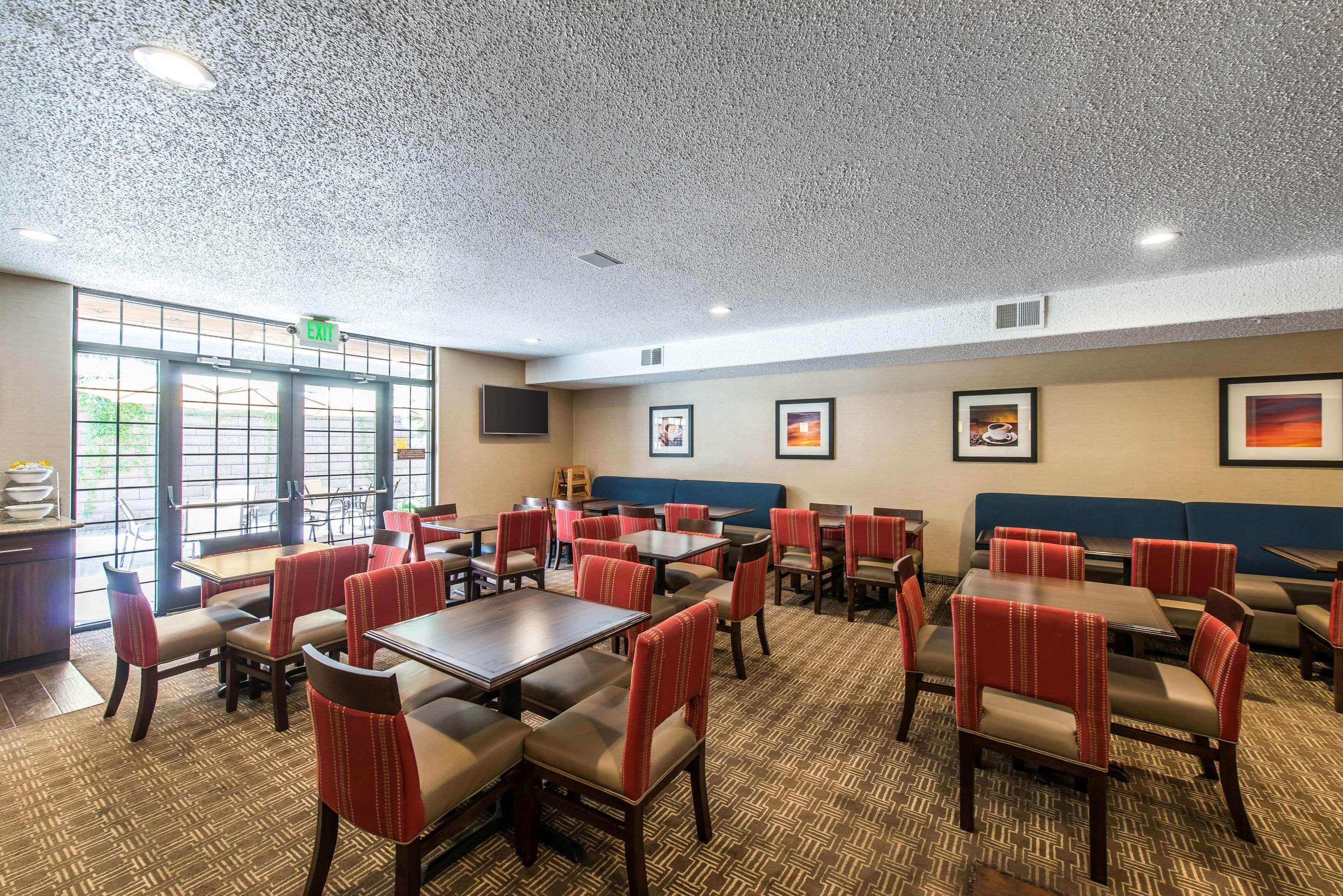 Comfort Suites Golden West On Evergreen Parkway Exterior foto