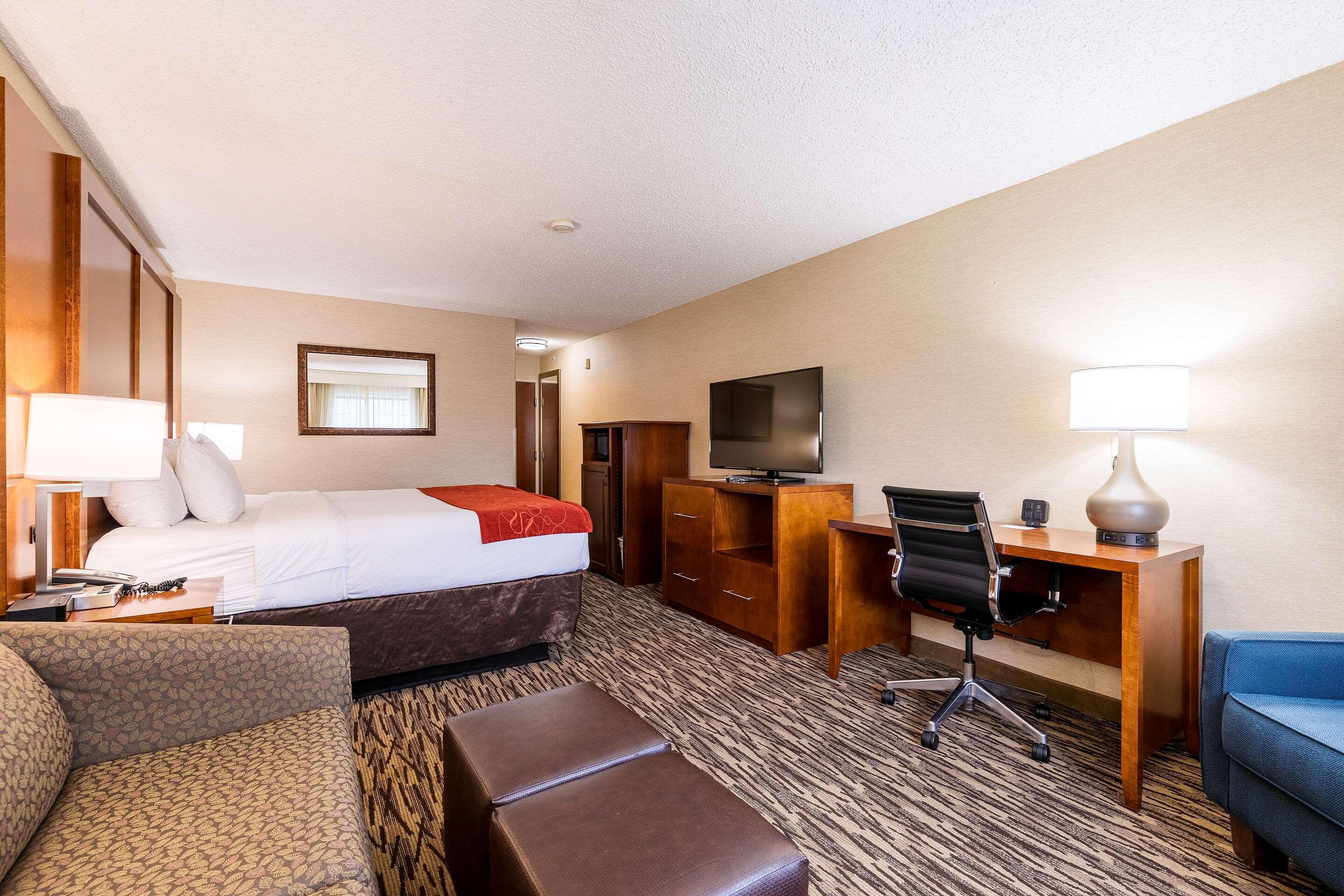 Comfort Suites Golden West On Evergreen Parkway Exterior foto